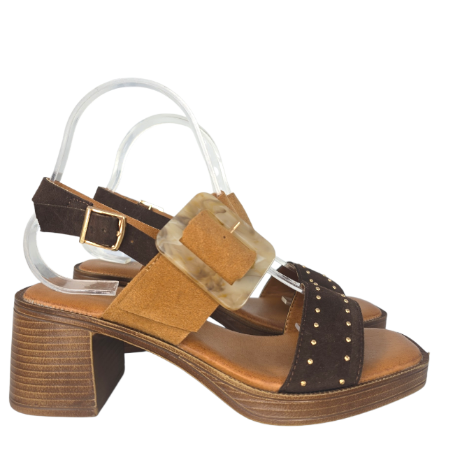 M.0909 Sandalia ligera hebilla resina
